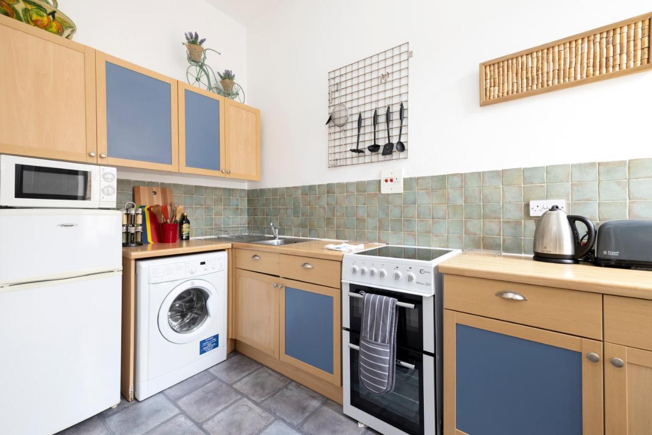 Joivy Cosy Flat In The Heart Of Edinburgh Apartamento Exterior foto