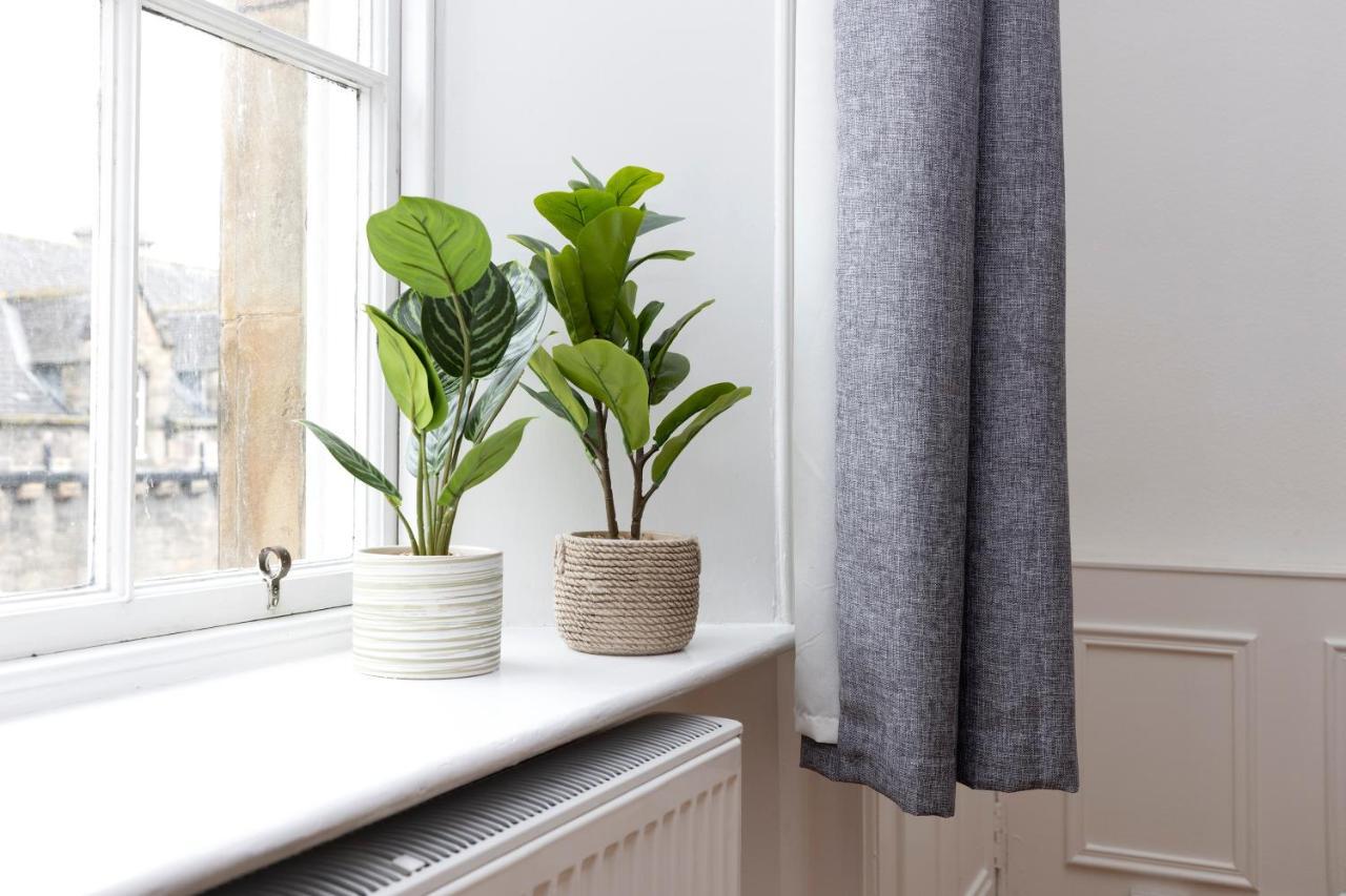 Joivy Cosy Flat In The Heart Of Edinburgh Apartamento Exterior foto