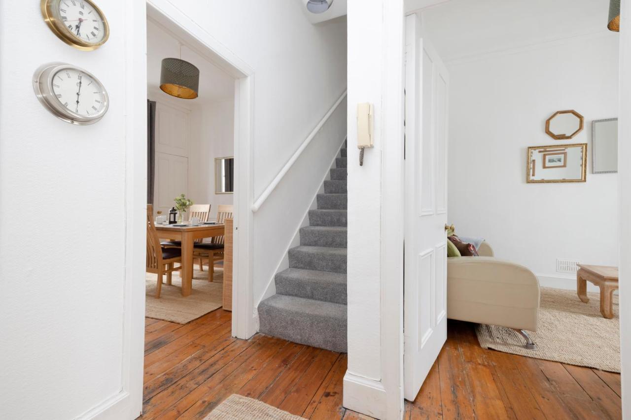 Joivy Cosy Flat In The Heart Of Edinburgh Apartamento Exterior foto